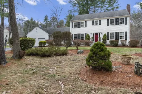76 Tehias Road Rye NH 03870