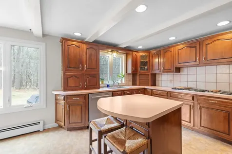 76 Tehias Road Rye NH 03870