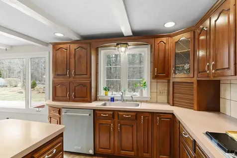 76 Tehias Road Rye NH 03870
