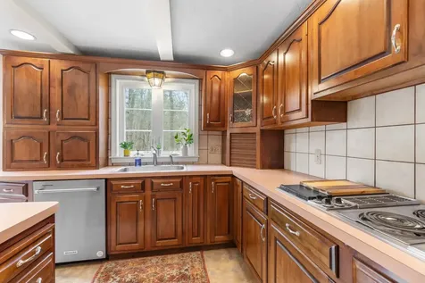 76 Tehias Road Rye NH 03870