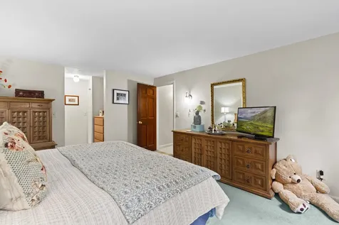 76 Tehias Road Rye NH 03870