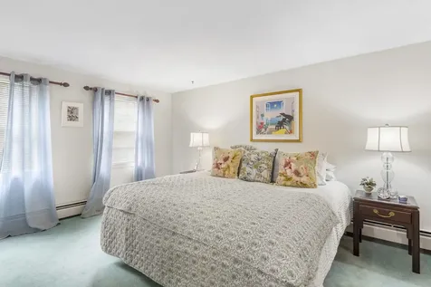 76 Tehias Road Rye NH 03870