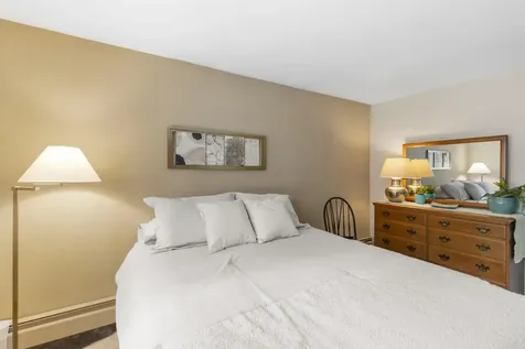 76 Tehias Road Rye NH 03870