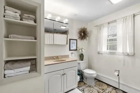 76 Tehias Road Rye NH 03870