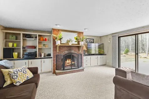 76 Tehias Road Rye NH 03870