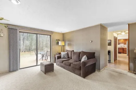 76 Tehias Road Rye NH 03870