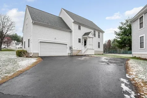 61 Barbara Lane Hudson NH 03051