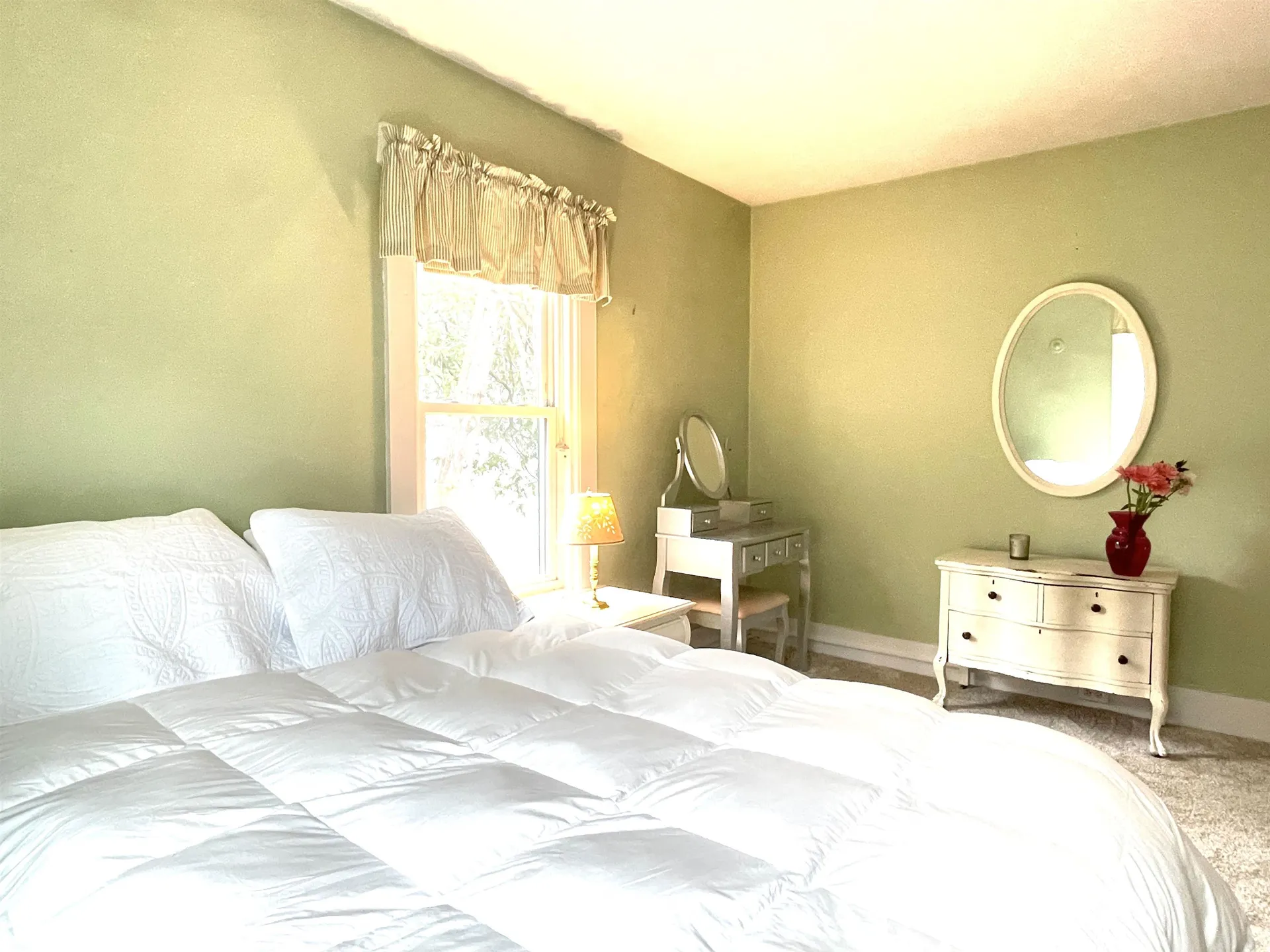 27 Pine Street Peterborough NH 03458