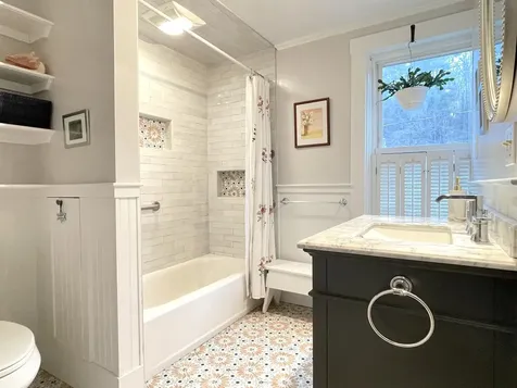 27 Pine Street Peterborough NH 03458