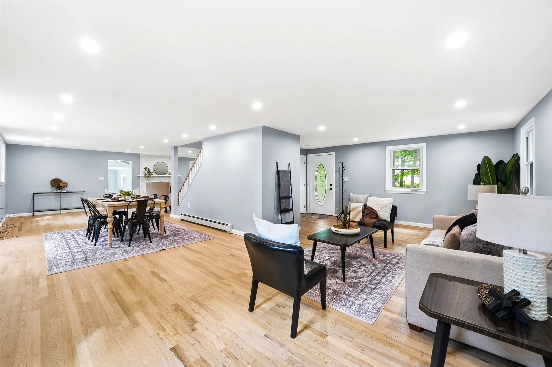 27 Gilcreast Road Londonderry NH 03053