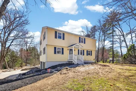 27 Gilcreast Road Londonderry NH 03053