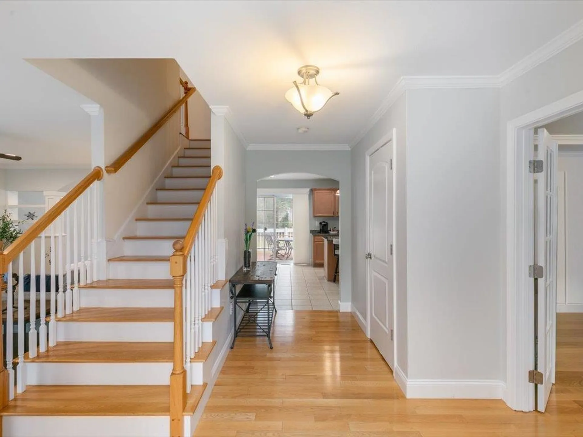 11 Tanager Way Londonderry NH 03053