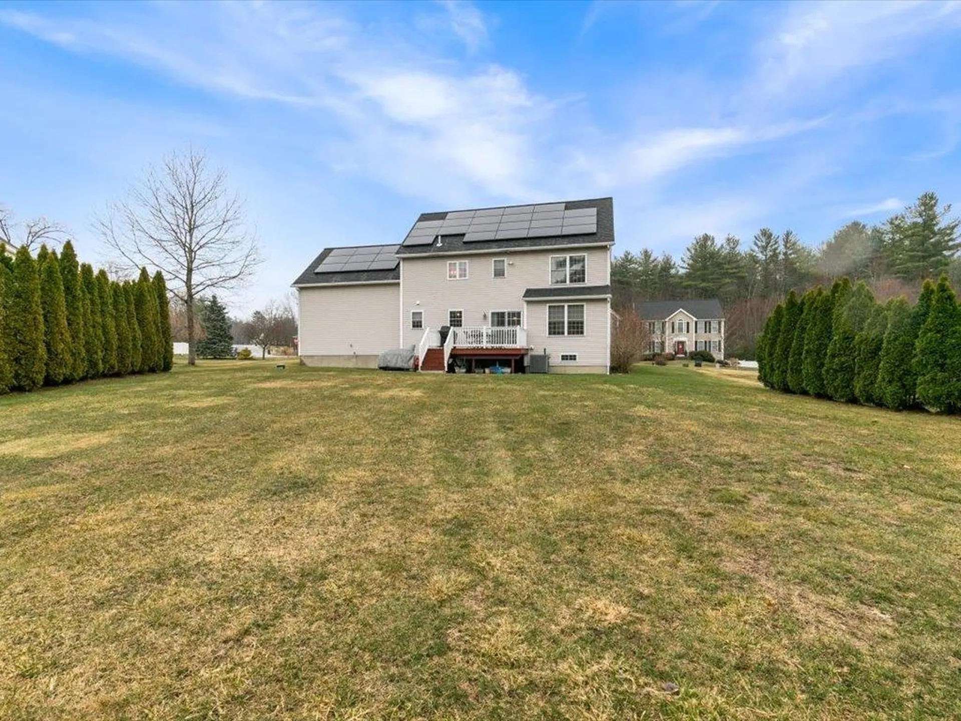 11 Tanager Way Londonderry NH 03053
