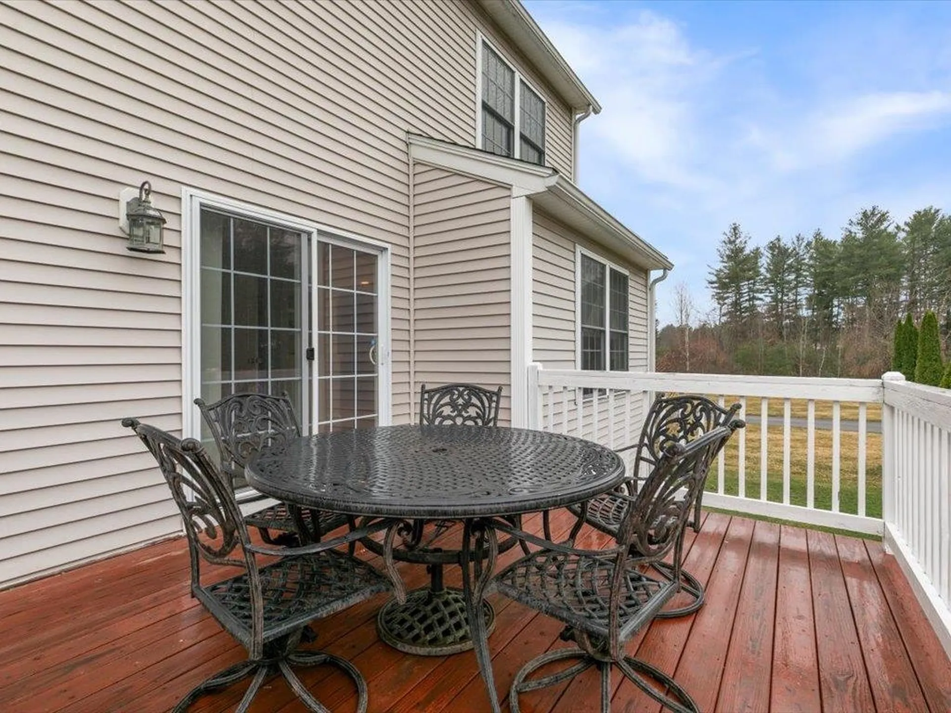 11 Tanager Way Londonderry NH 03053