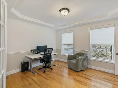11 Tanager Way Londonderry NH 03053
