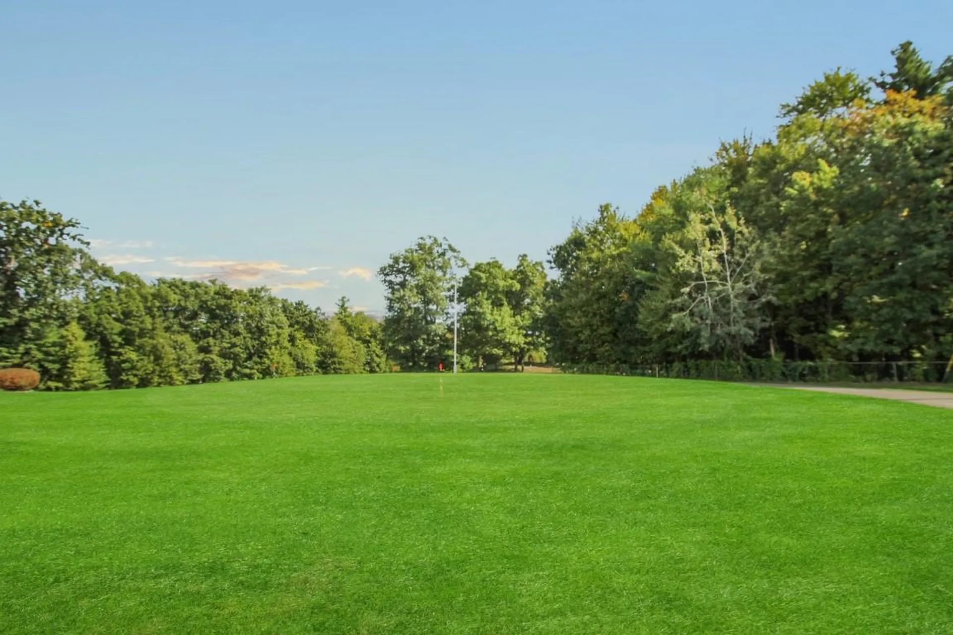 10 Diamond Oaks Boulevard Kingston NH 03848