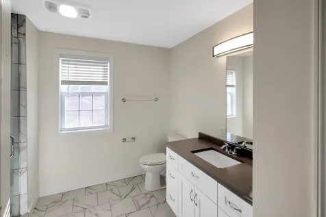 10 Diamond Oaks Boulevard Kingston NH 03848