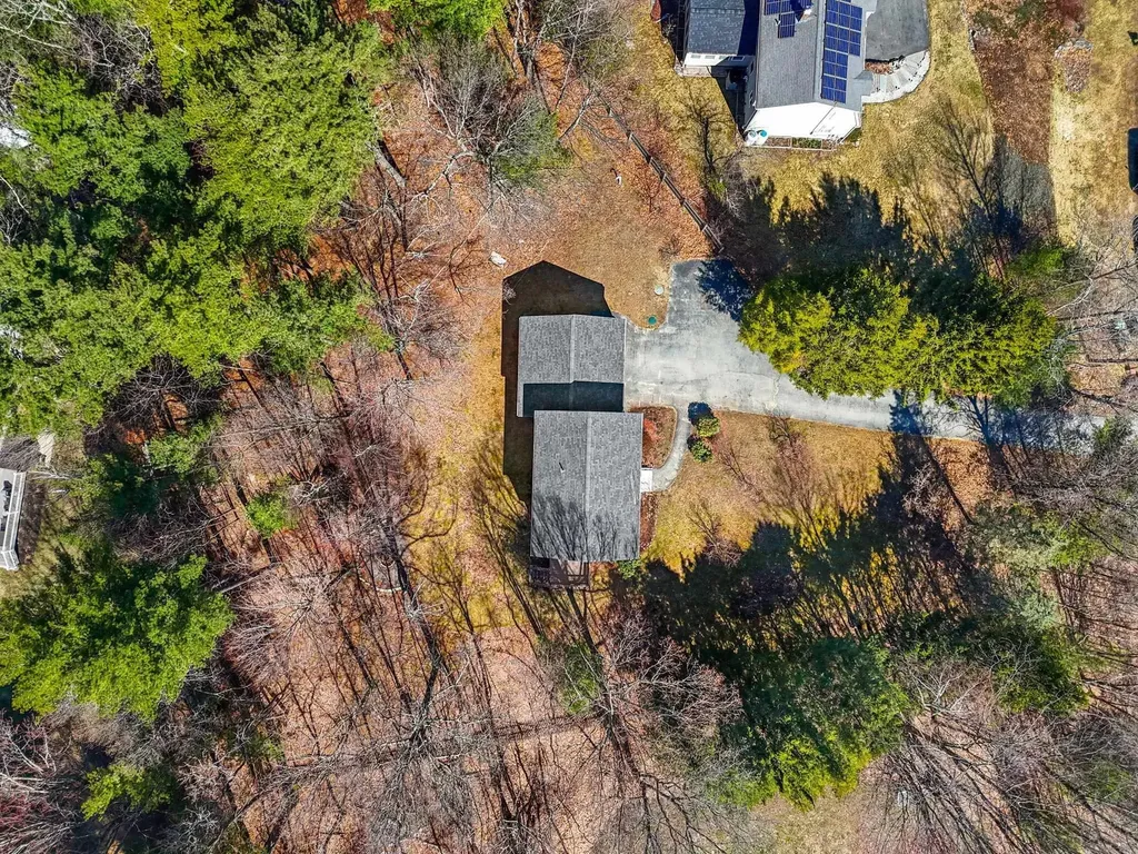 3 Pemigewasset Circle Derry NH 03038