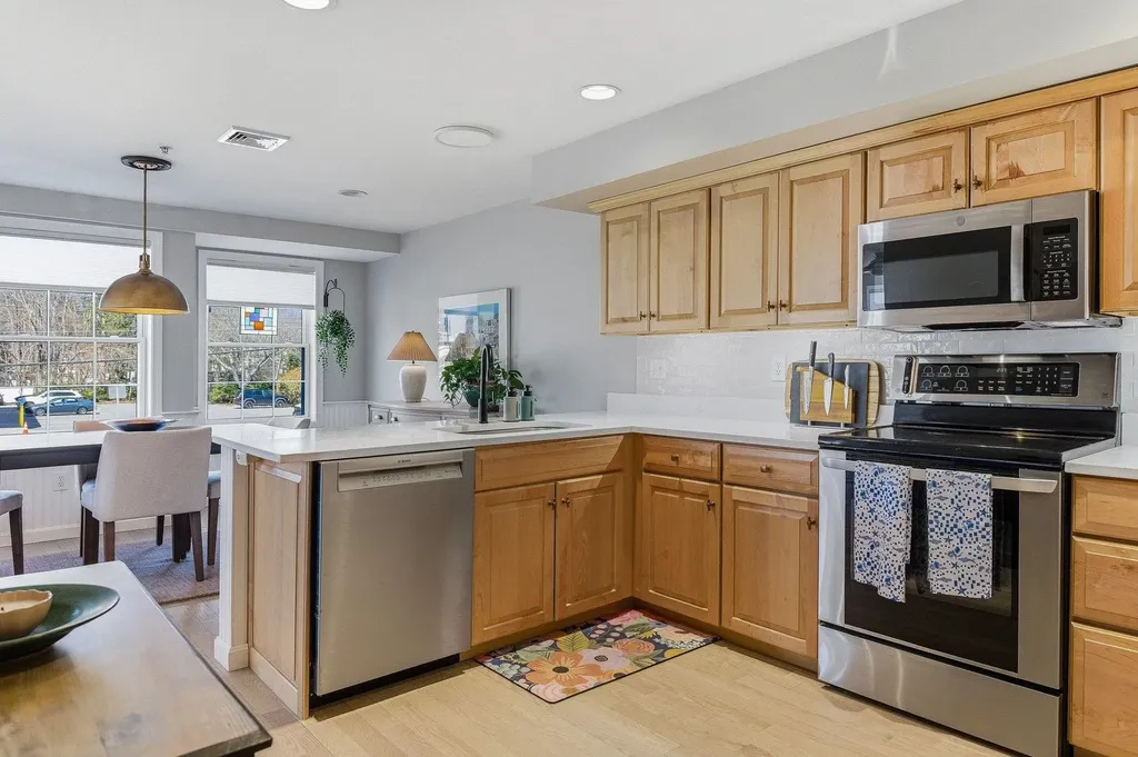 105 Winnacunnet Road Hampton NH 03842