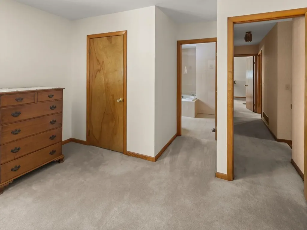 71 Lakewood Parkway Burlington VT 05408