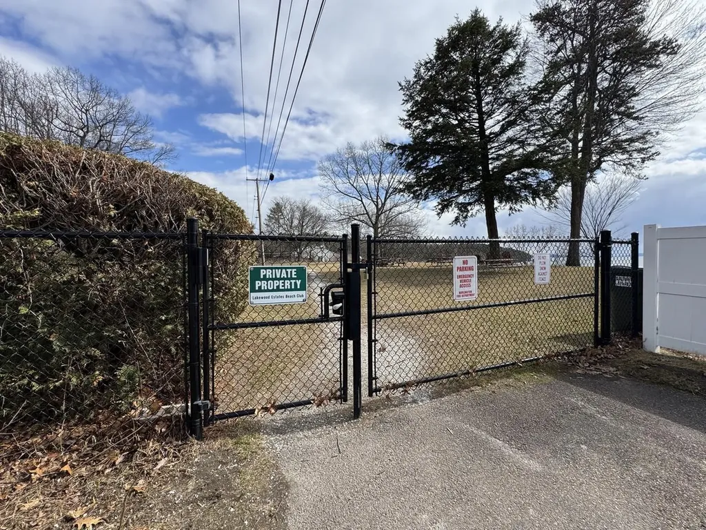 71 Lakewood Parkway Burlington VT 05408