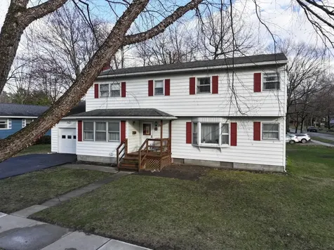 71 Lakewood Parkway Burlington VT 05408