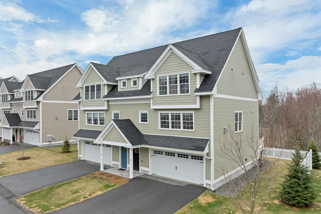 38 Green Road Newmarket NH 03857