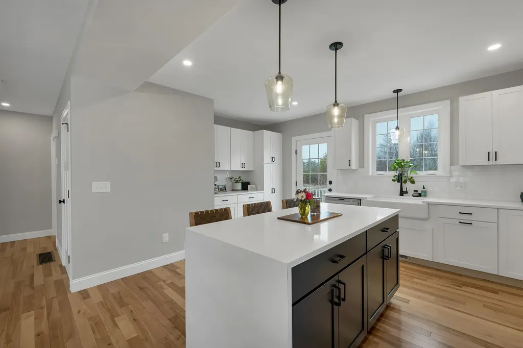 38 Green Road Newmarket NH 03857