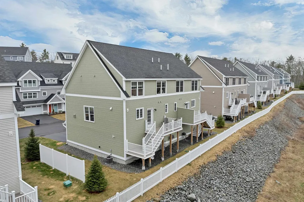 38 Green Road Newmarket NH 03857
