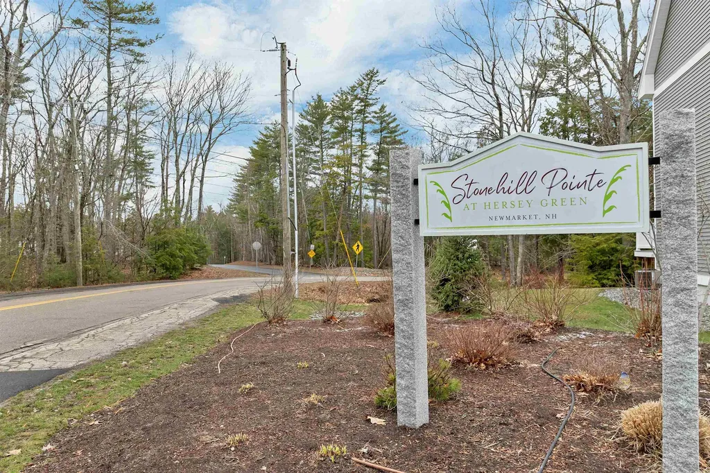 38 Green Road Newmarket NH 03857
