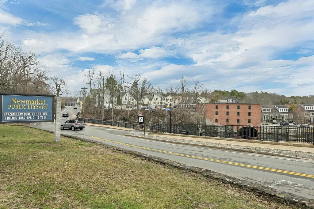 38 Green Road Newmarket NH 03857