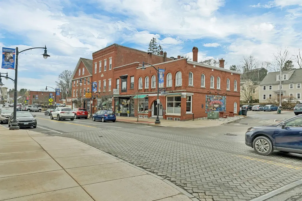 38 Green Road Newmarket NH 03857