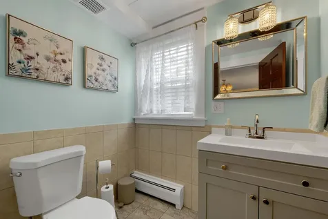 38 School Street Lincoln NH 03251