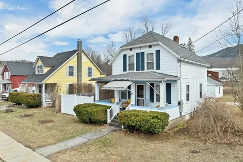 38 School Street Lincoln NH 03251