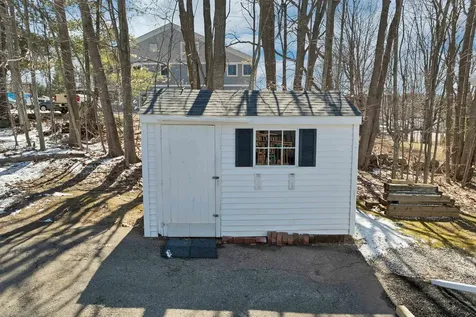 17 Justins Court Laconia NH 03246