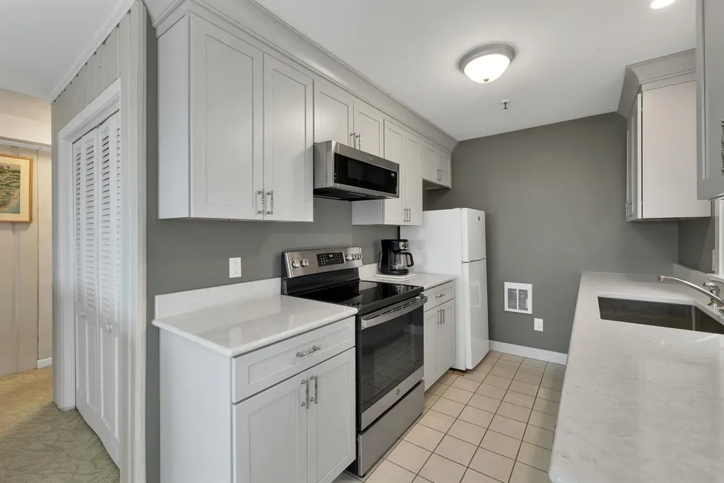 421 Ocean Boulevard Hampton NH 03842