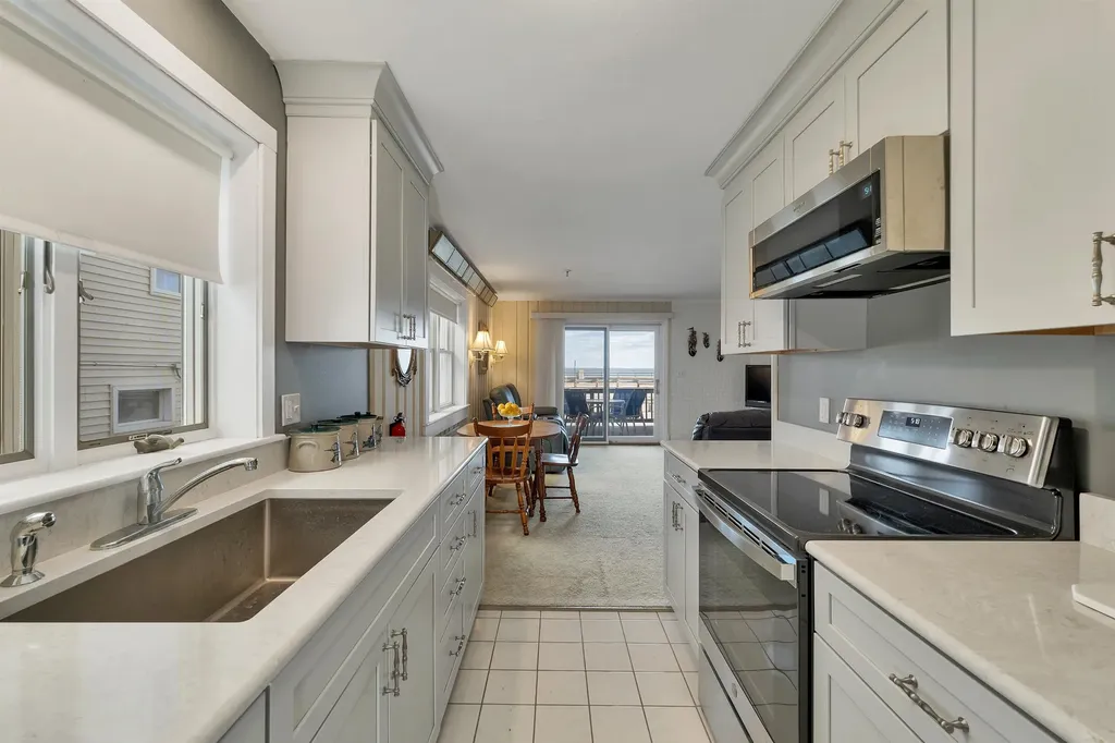 421 Ocean Boulevard Hampton NH 03842