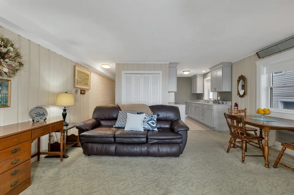 421 Ocean Boulevard Hampton NH 03842