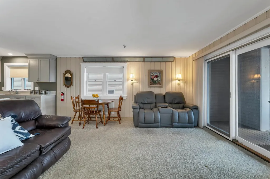 421 Ocean Boulevard Hampton NH 03842