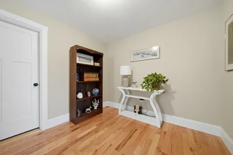 2 Shetland Road Londonderry NH 03053