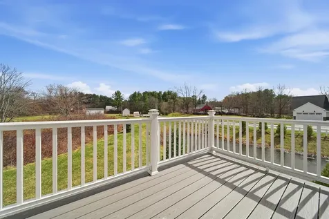 2 Shetland Road Londonderry NH 03053