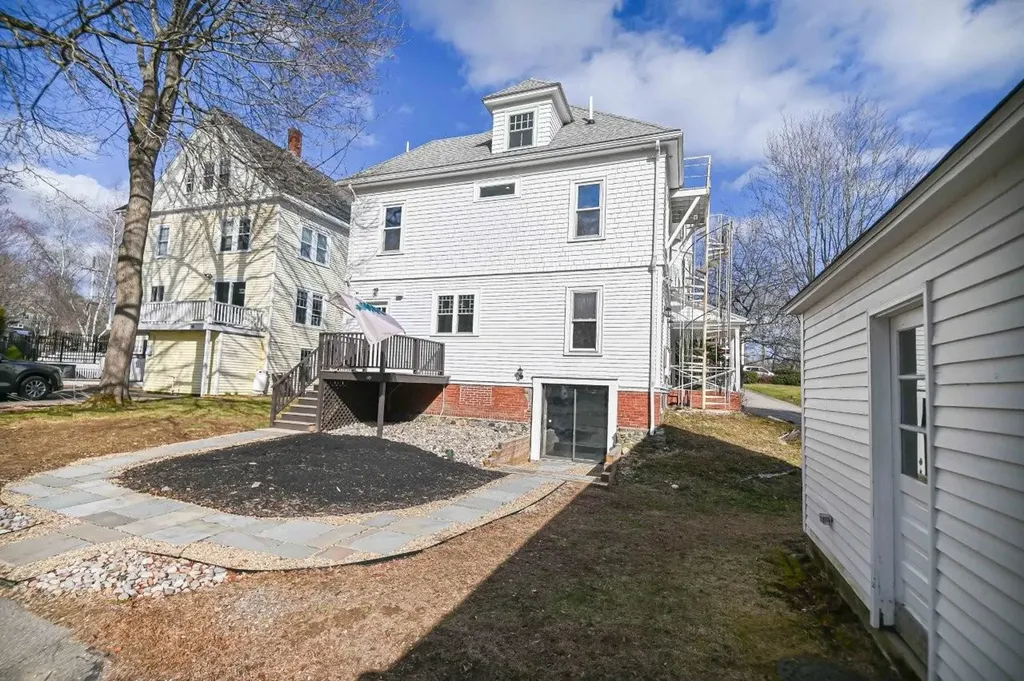 11 Rogers Road Kittery ME 03904