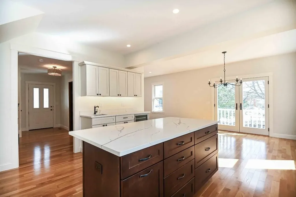 11 Rogers Road Kittery ME 03904