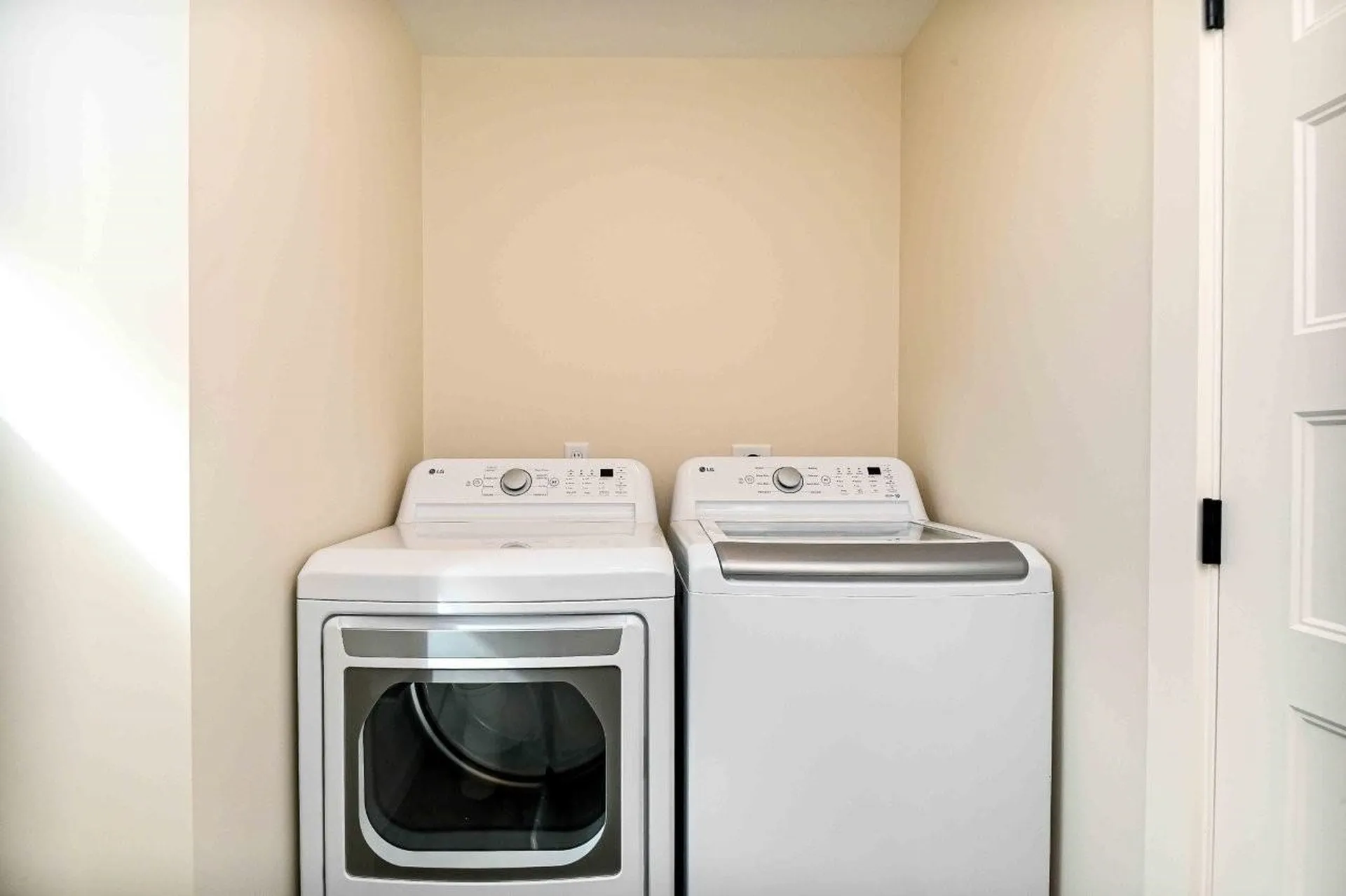 11 Rogers Road Kittery ME 03904