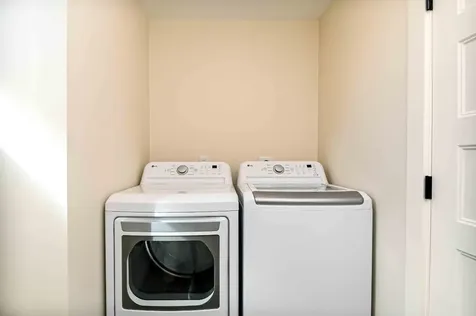 11 Rogers Road Kittery ME 03904