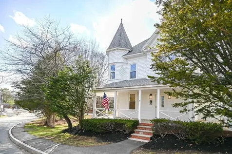 11 Rogers Road Kittery ME 03904