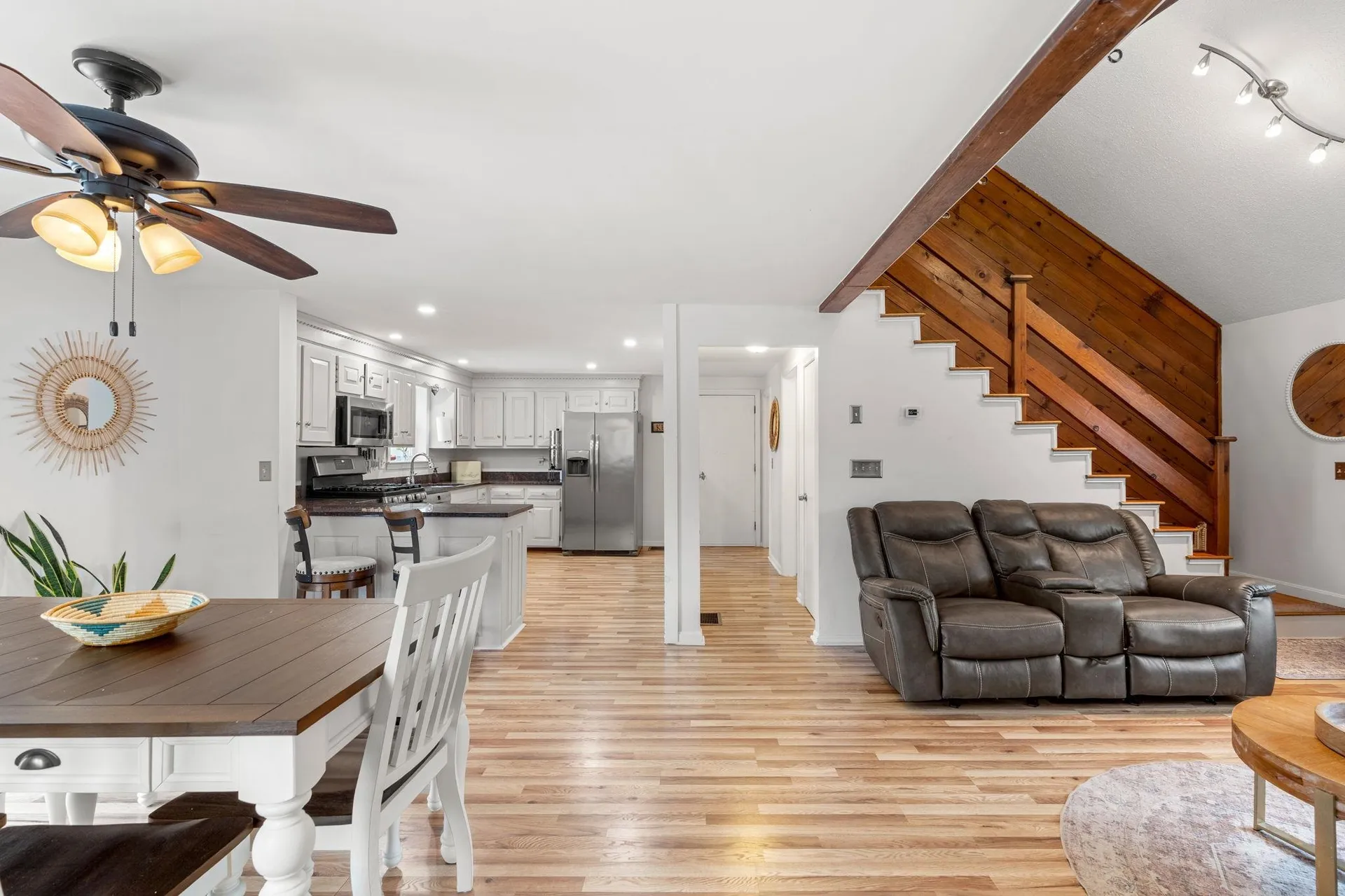 17 Custom Street Nashua NH 03062