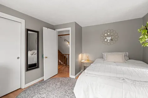 17 Custom Street Nashua NH 03062
