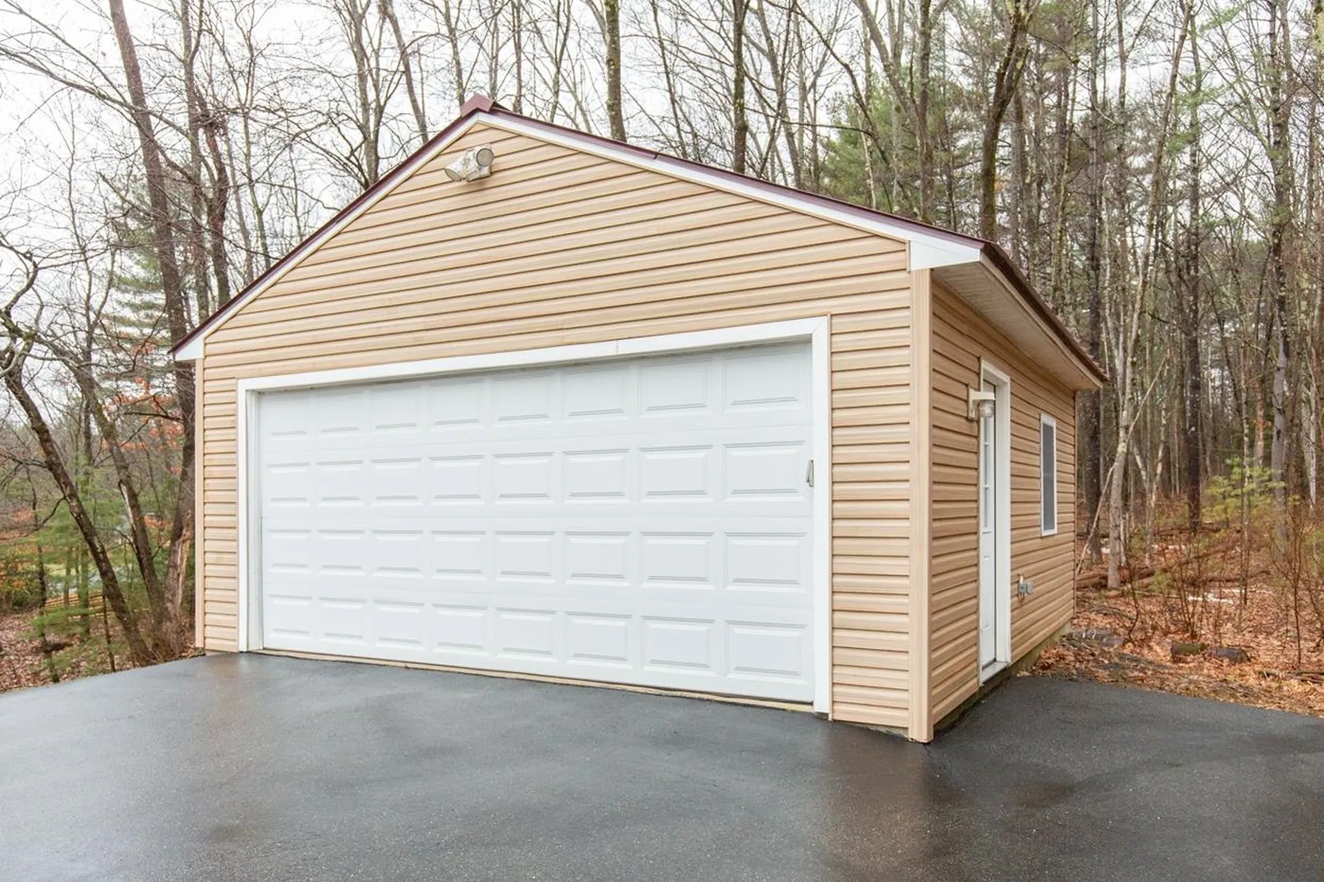 12 Severance Drive Londonderry NH 03053