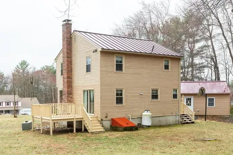 12 Severance Drive Londonderry NH 03053